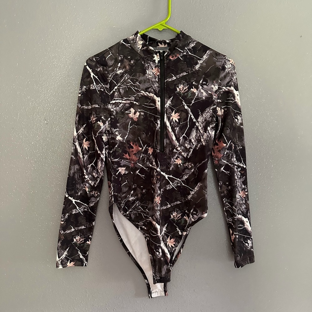 Long-Sleeve Black Floral Zip-Front Women’s Swim Bodysuit